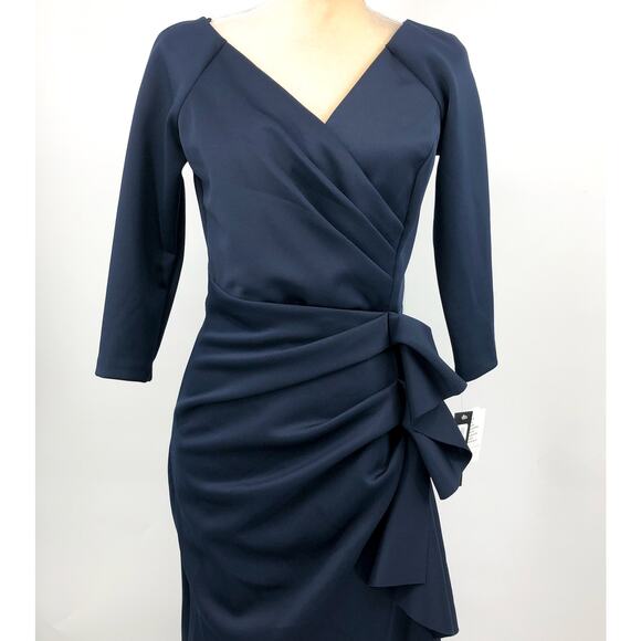 XSCAPE Women's Ruched Scuba Ruffle Gown Size 8 Midnight Blue 3/4 Sleeves NWT - Picture 5 of 10